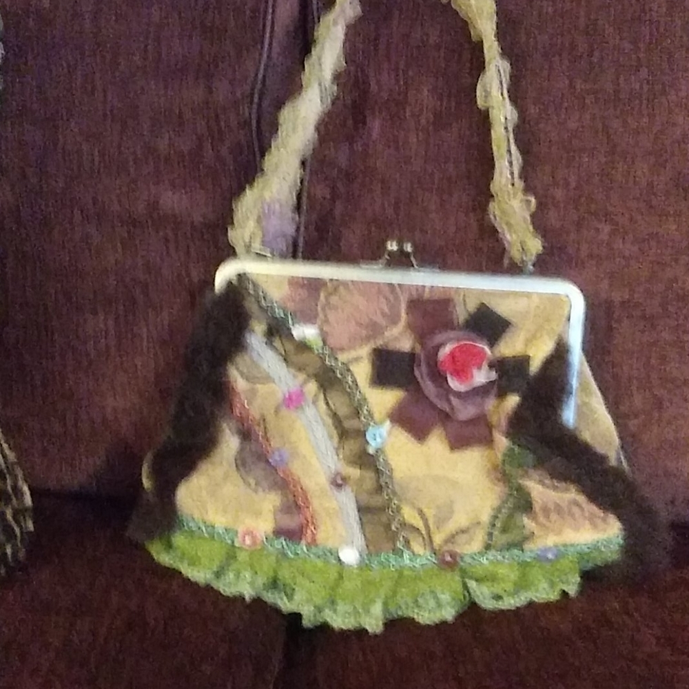 GORGEOUS vintage handbag!
